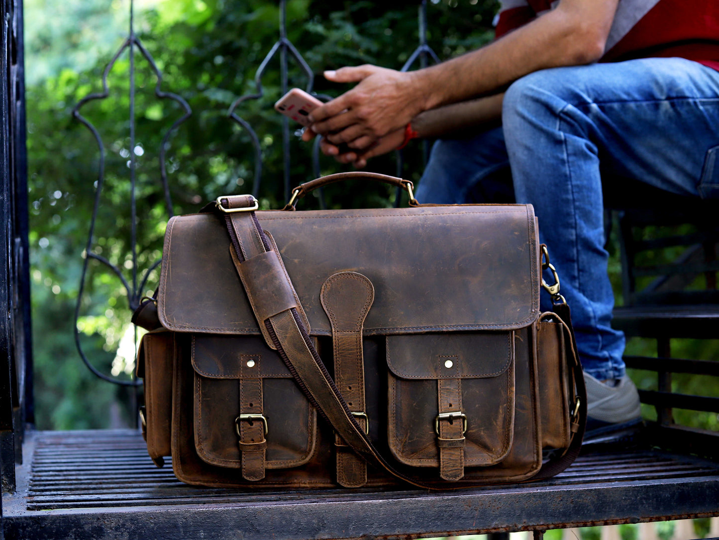 The Granger Leather Messenger Bag