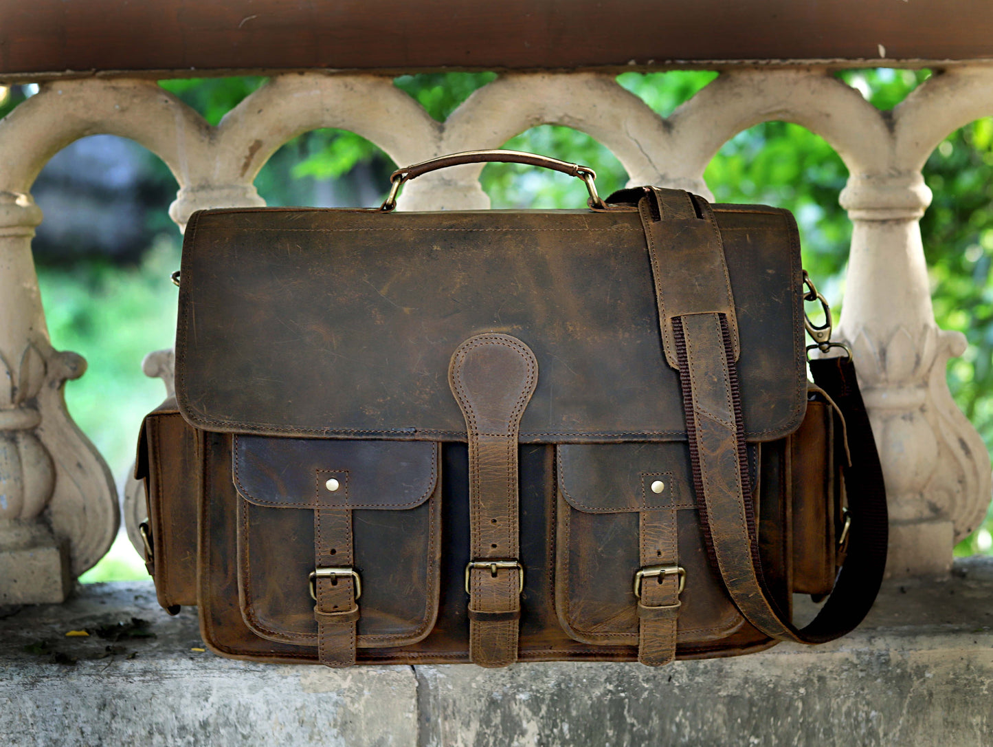 The Granger Leather Messenger Bag