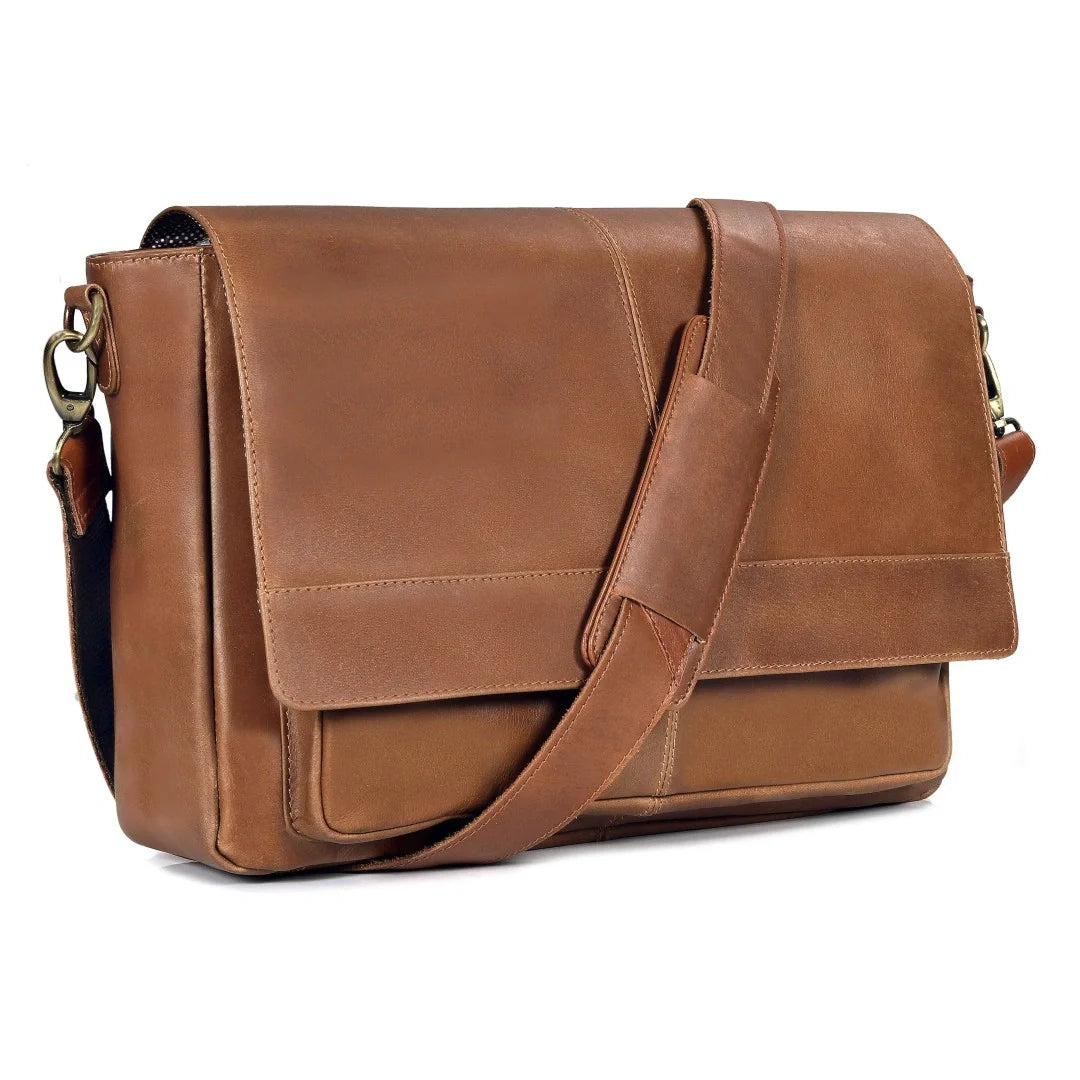 The Jackson Leather Buffalo Messenger